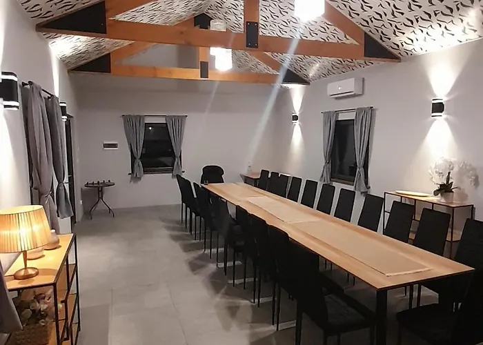 Sip-pol Nad Liswarta בית נופש